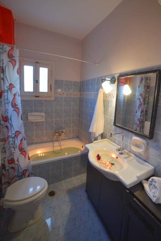 Giannis And Fridas Garden Apartment Sidari  Bilik gambar
