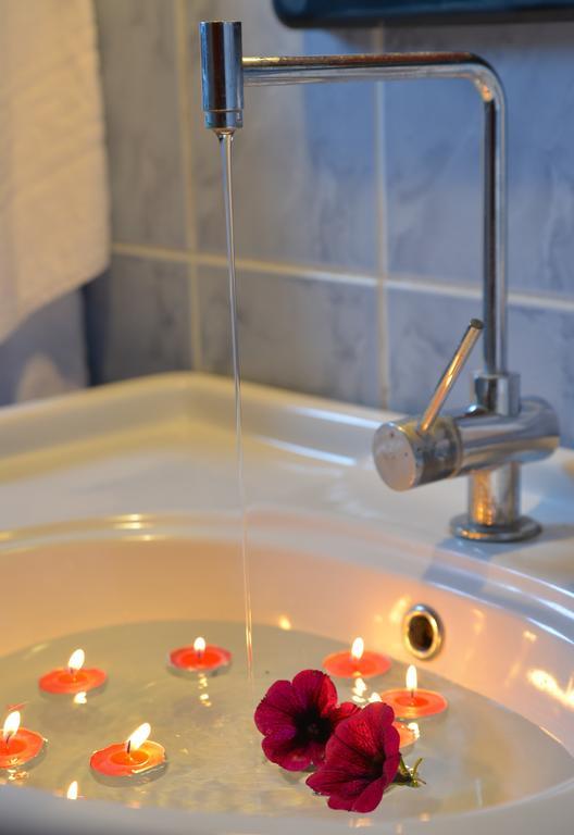 Giannis And Fridas Garden Apartment Sidari  Bilik gambar